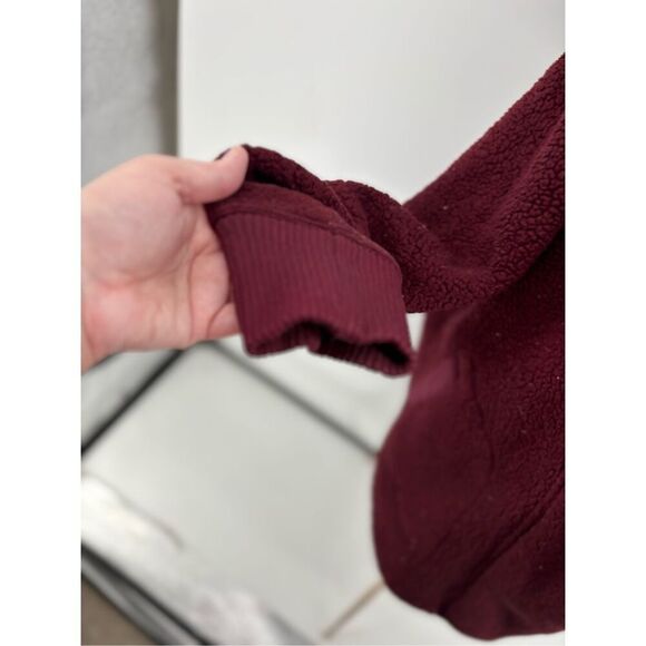 The North Face Campshire Wrap Women’s Medium Large Sherpa Fleece Maroon Jacket - Picture 11 of 12
